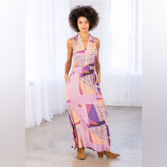 lovestitch Dresses & Skirts - LoveStitch Feet In The Sand Maxi Dress